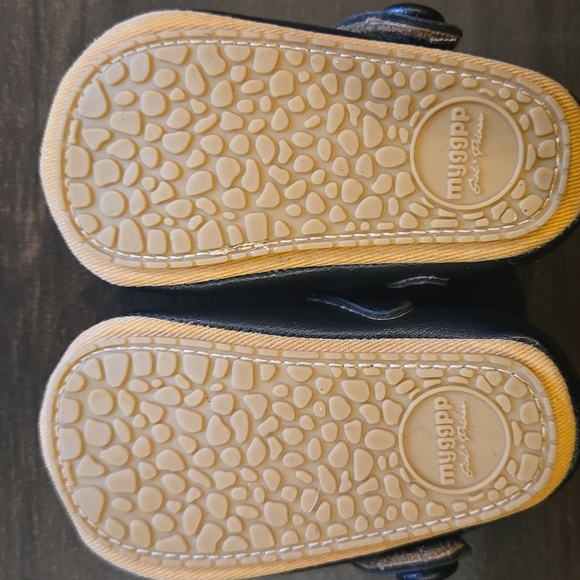 MYGGPP Infant Black Mary Janes Sz 11 NWOT - Picture 4 of 5